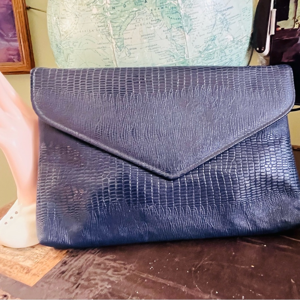 Navy Faux Aligator Clutch